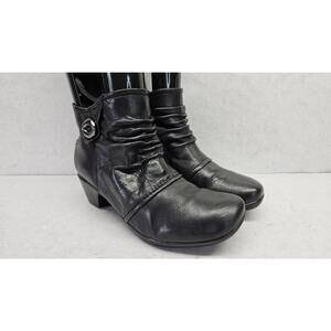 Earth Origins Mallory Black Leather Zip Ankle Boots Women's Size 6.5W